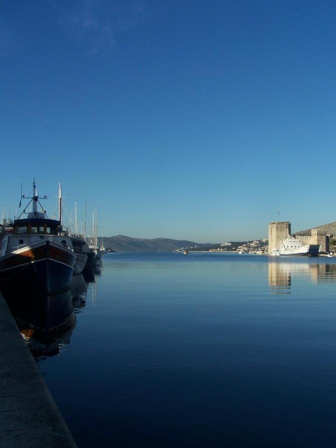 Apartment Planikovica Trogir Eksteriør billede